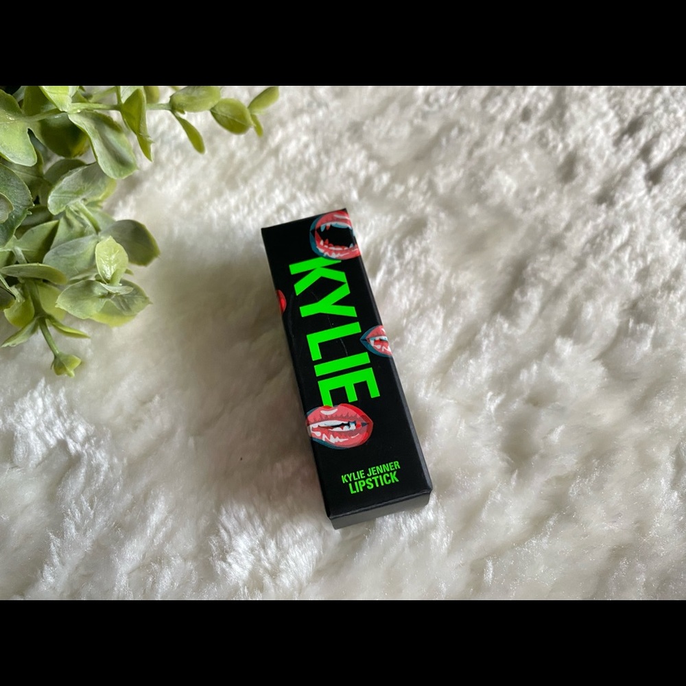 Kylie Cosmetics Lipstick